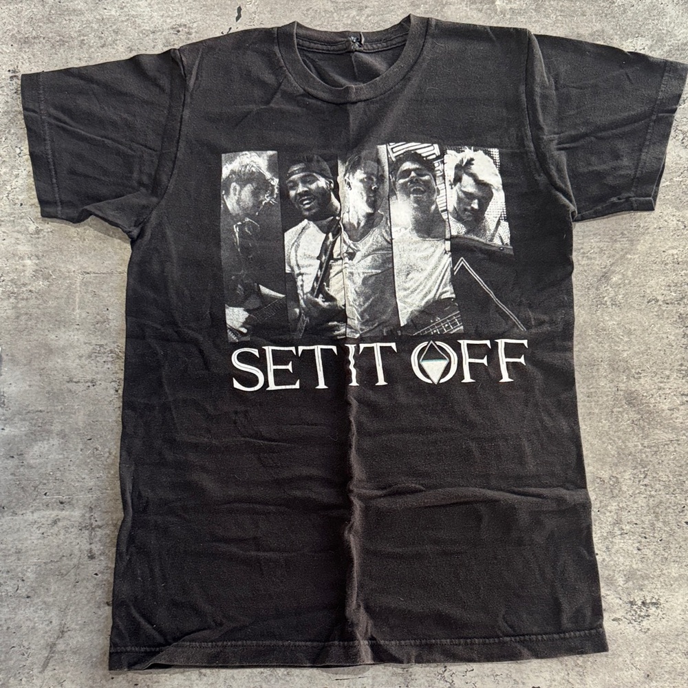Set It Off Black Graphic T-Shirt